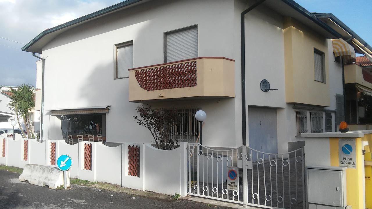 Florinda B&B Viareggio Eksteriør billede